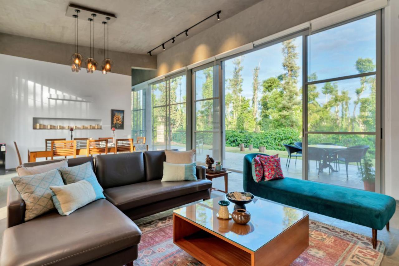 Mudigere Saffronstays Cafella- A 3-Bdr Elliptical-Roof Villa In Chikmagalur מראה חיצוני תמונה